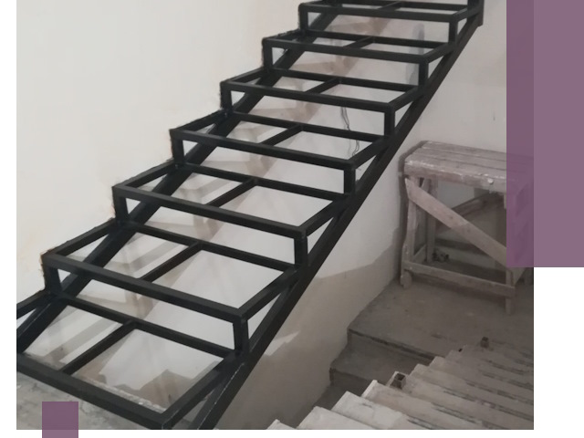 Демонтаж лестниц на металлокаркасе в Мценске: быстрый вывоз и разбор