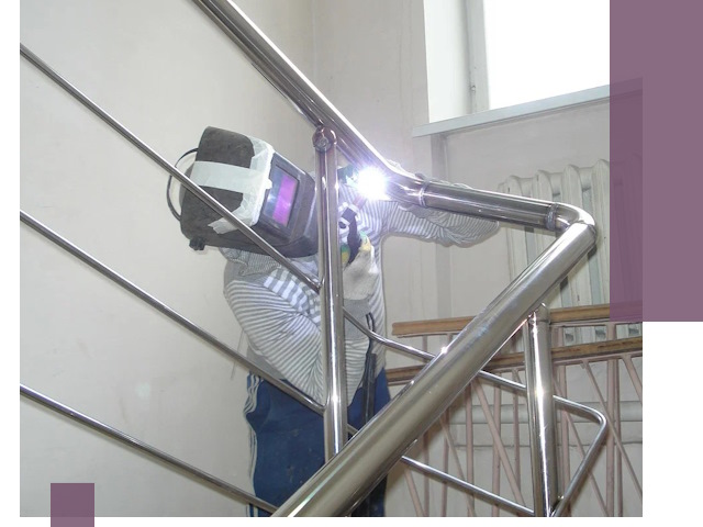 Монтаж перил и ограждений качественно в Мценске