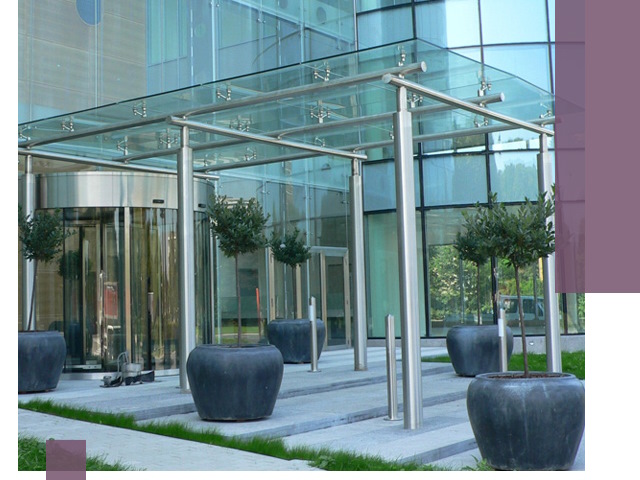 Навесы из стекла на заказ в Мценске — монтаж и установка