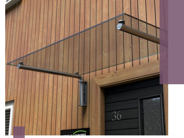 Стеклянные козырьки на входы и фасады в Мценске