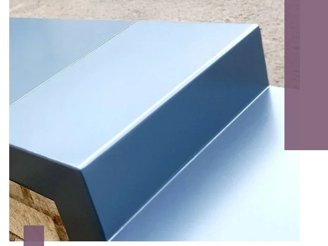 Крышки на парапет в Мценске: изготовление и монтаж под ключ