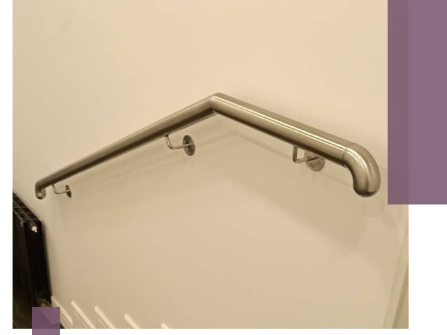 Изготовление пристенных поручней в Мценске под ключ за сроки